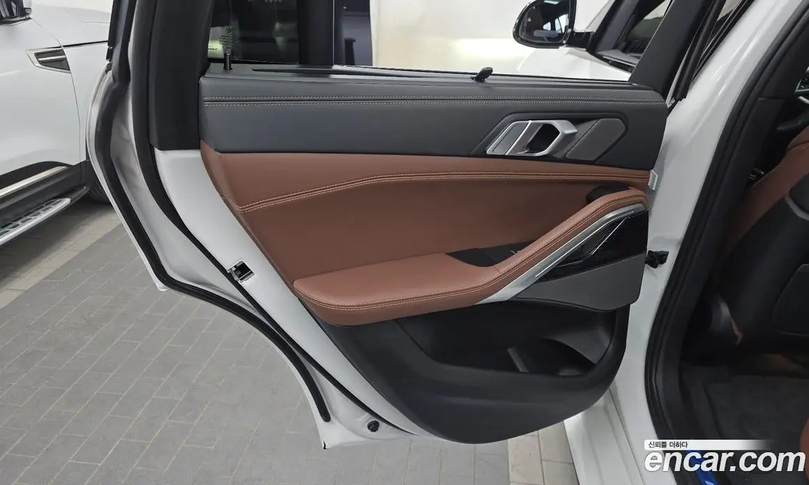 BMW X6 2024 3.0 автомат (гидро), фото 15
