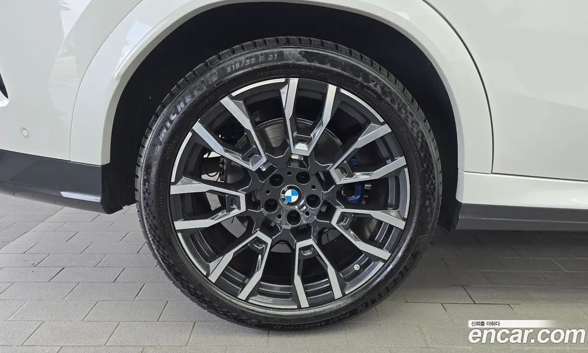 BMW X6 2024 3.0 автомат (гидро), фото 5