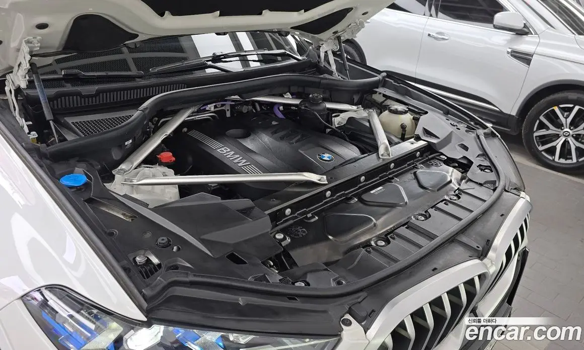 BMW X6 2024 3.0 автомат (гидро), фото 6