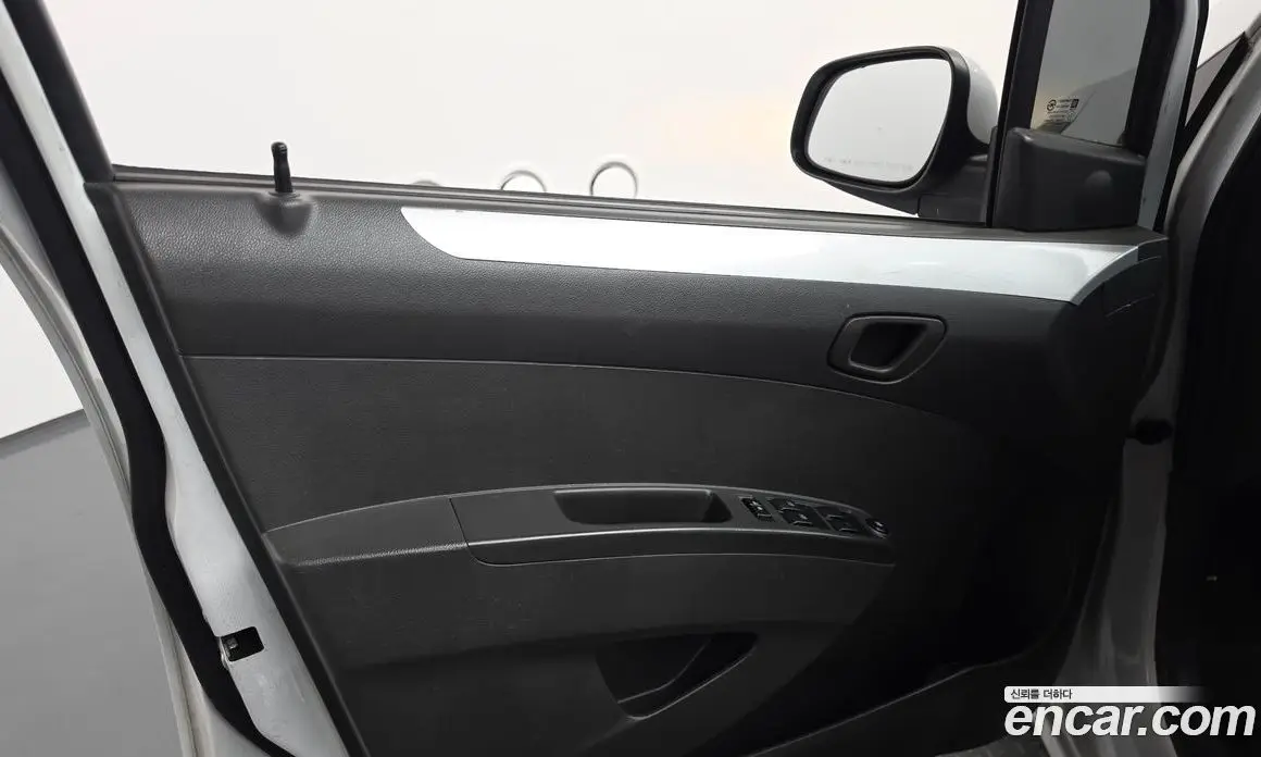 Chevrolet Spark 2014 1.0 автомат (гидро), фото 14