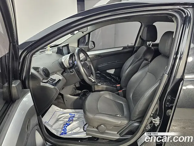 Chevrolet Spark 2014 1.0 автомат (гидро), миниатюра 8