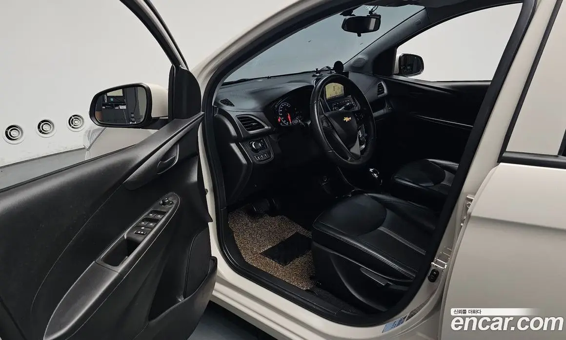 Chevrolet Spark 2019 1.0 автомат (гидро), фото 12