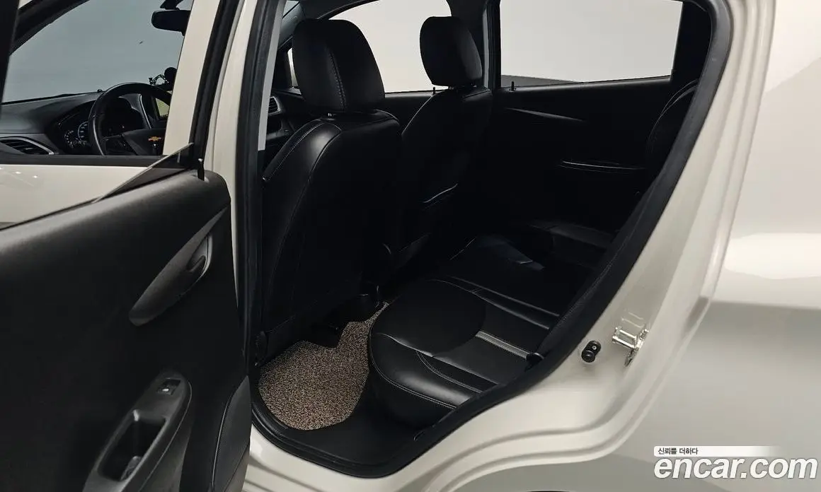 Chevrolet Spark 2019 1.0 автомат (гидро), фото 16
