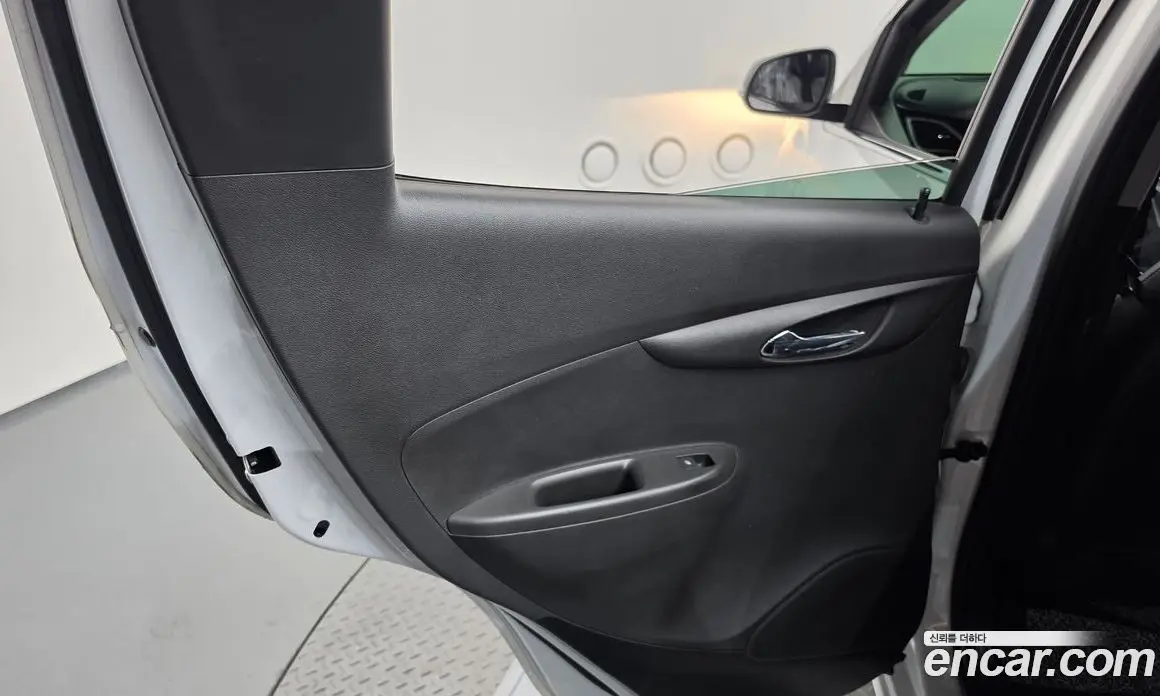 Chevrolet Spark 2022 1.0 автомат (гидро), фото 14