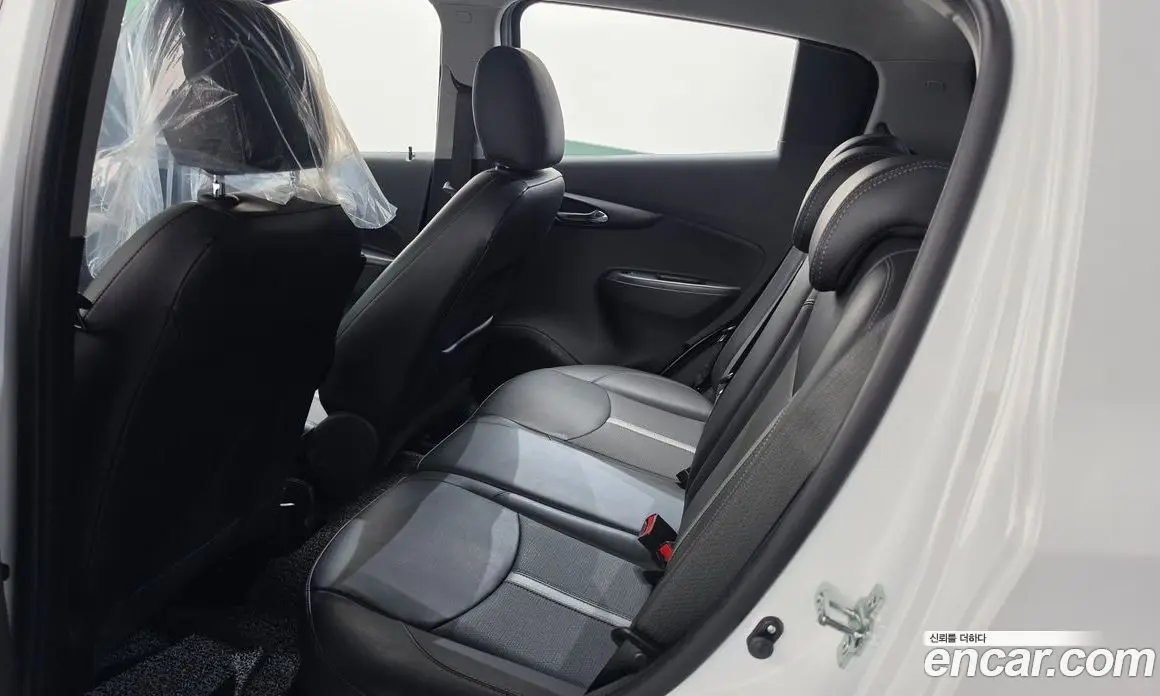 Chevrolet Spark 2022 1.0 автомат (гидро), фото 16