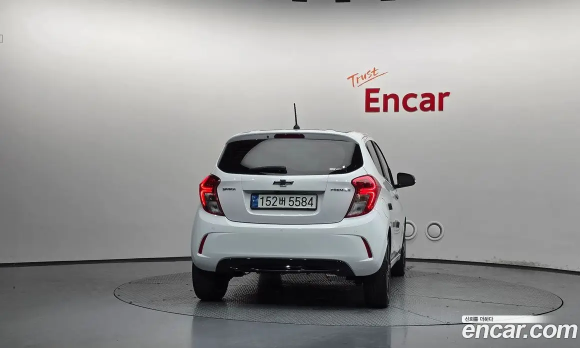 Chevrolet Spark 2022 1.0 автомат (гидро), фото 3