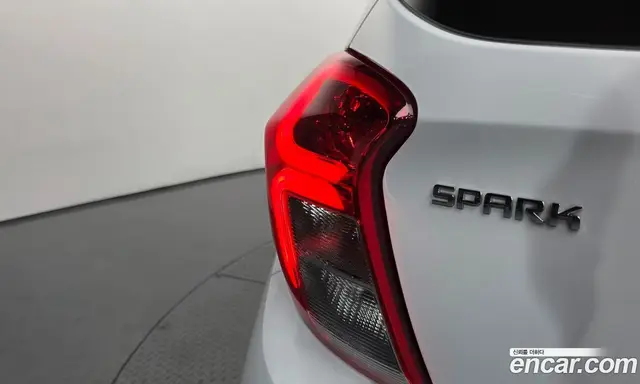 Chevrolet Spark 2022 1.0 автомат (гидро), миниатюра 8