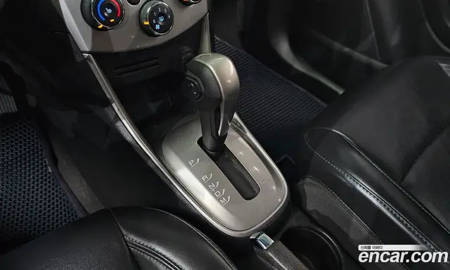 Chevrolet Trax 2013 1.4 автомат (гидро), миниатюра 11