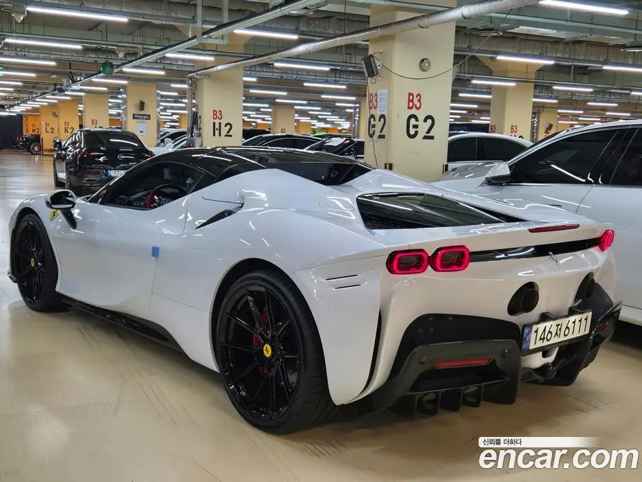 Ferrari SF90 2023 4.0 автомат (гидро), фото 14