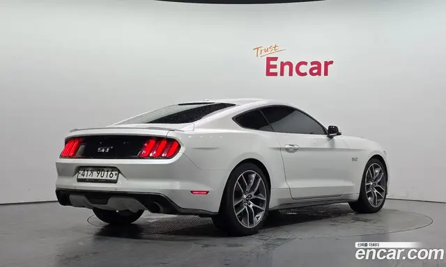 Ford Mustang, 2017, 92 712 км