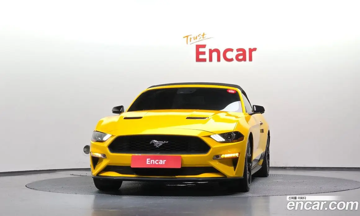 Ford Mustang 2019 2.3 автомат (гидро), фото 3