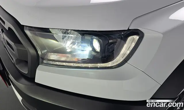 Ford Ranger 2022 2.0 автомат (гидро), миниатюра 7 Ford Ranger 2022 2.0 автомат (гидро), миниатюра 7