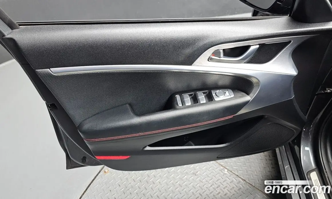 Genesis G70 2018 2.0 автомат (гидро), фото 14