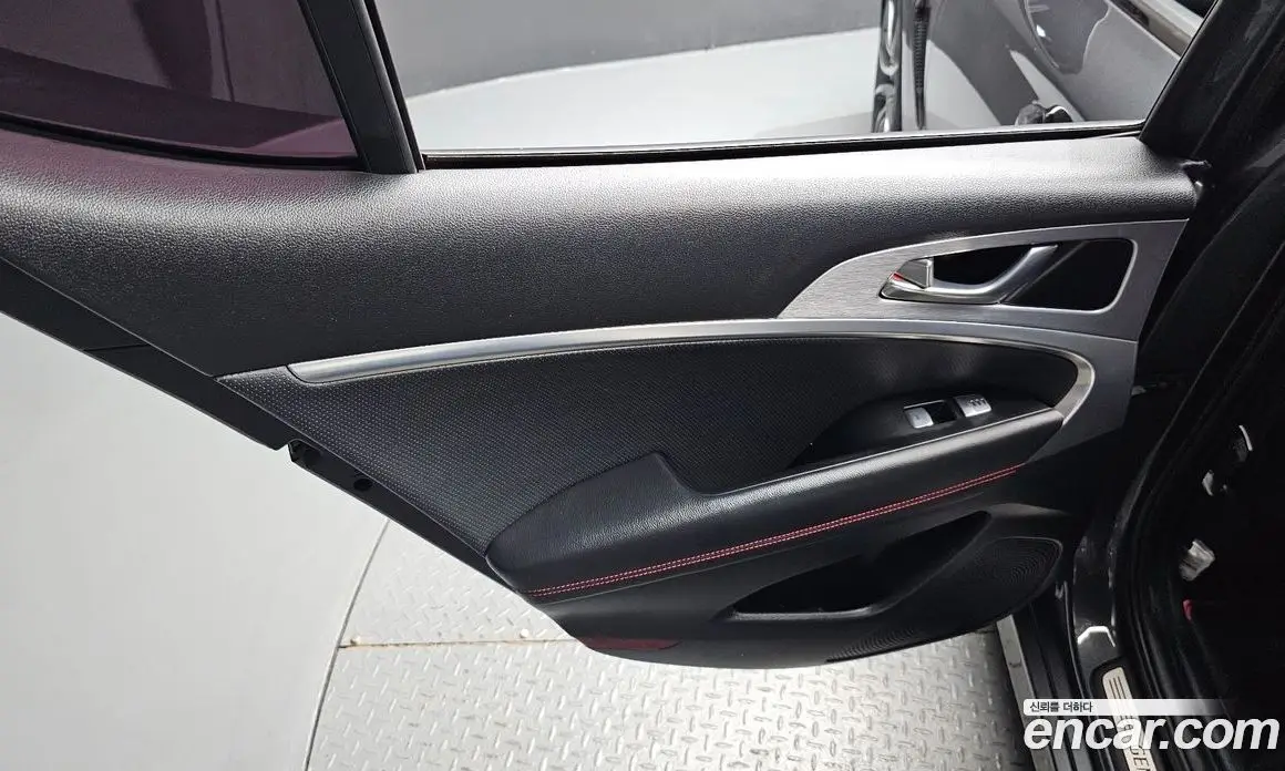 Genesis G70 2018 2.0 автомат (гидро), фото 15