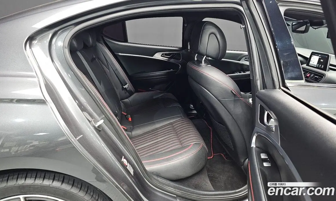 Genesis G70 2018 2.0 автомат (гидро), фото 17