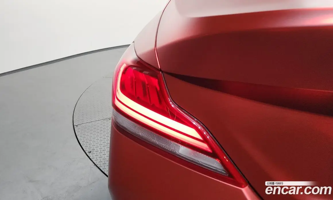 Genesis G70 2019 2.0 автомат (гидро), фото 9 Genesis G70 2019 2.0 автомат (гидро), фото 9