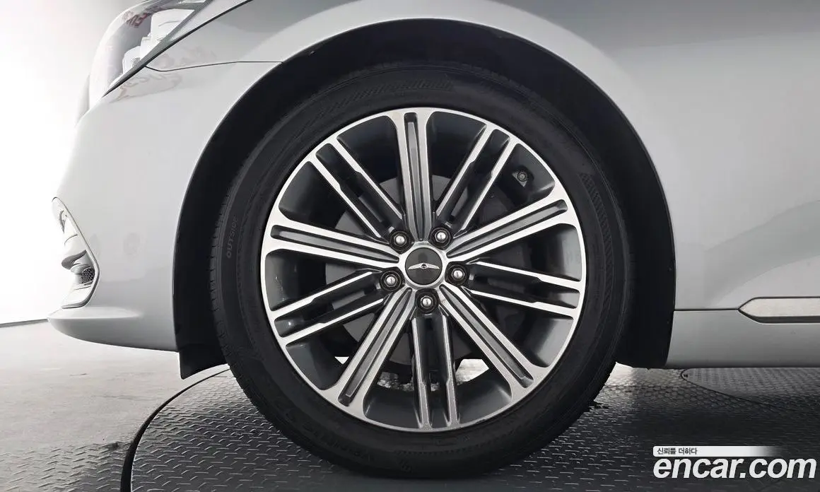 Genesis G80 2017 3.3 автомат (гидро), фото 4 Genesis G80 2017 3.3 автомат (гидро), фото 4
