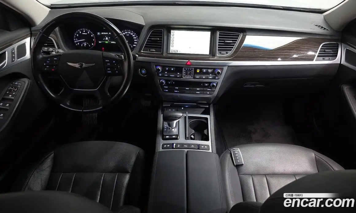 Genesis G80 2017 3.3 автомат (гидро), фото 9 Genesis G80 2017 3.3 автомат (гидро), фото 9