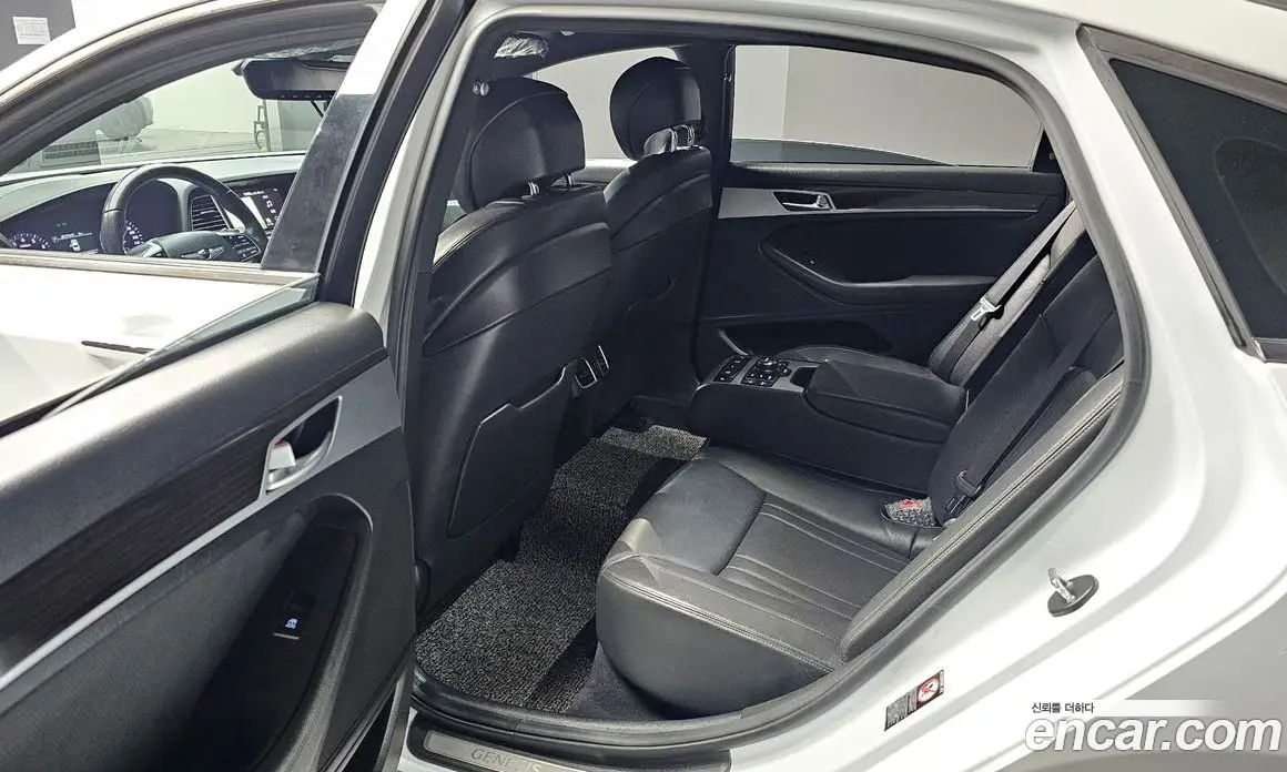 Genesis G80 2019 3.3 автомат (гидро), фото 16 Genesis G80 2019 3.3 автомат (гидро), фото 16