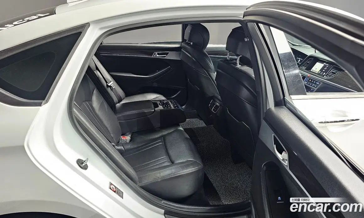 Genesis G80 2019 3.3 автомат (гидро), фото 18 Genesis G80 2019 3.3 автомат (гидро), фото 18