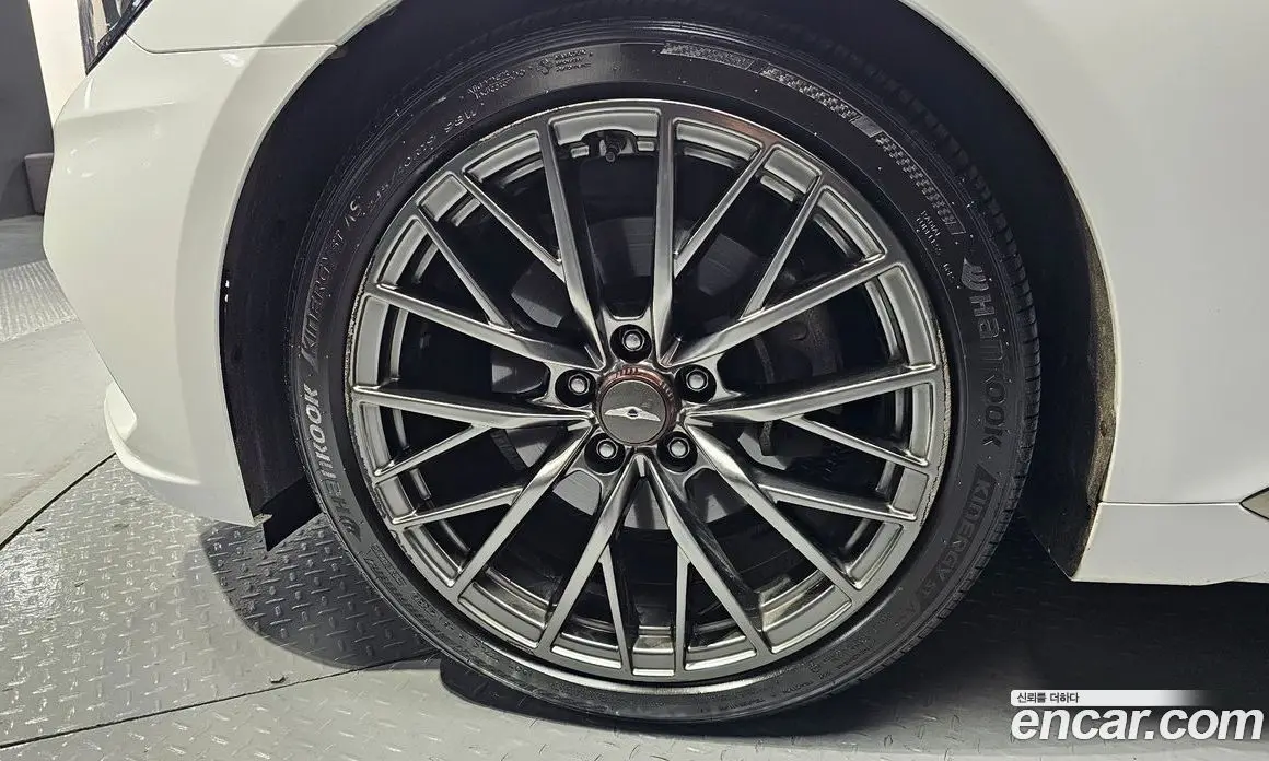 Genesis G80 2019 3.3 автомат (гидро), фото 5 Genesis G80 2019 3.3 автомат (гидро), фото 5