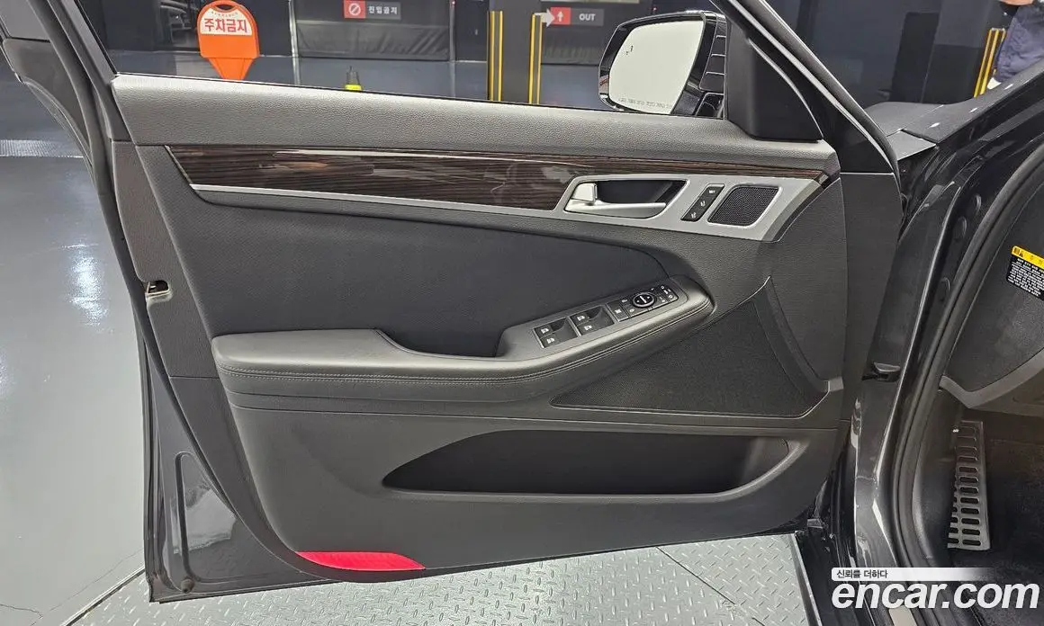 Genesis G80 2019 3.3 автомат (гидро), фото 14 Genesis G80 2019 3.3 автомат (гидро), фото 14