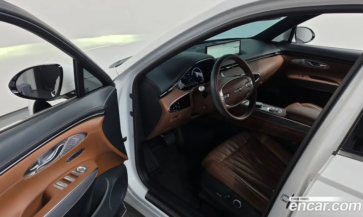 Genesis GV70 2021 2.5 автомат (гидро), фото 13 Genesis GV70 2021 2.5 автомат (гидро), фото 13
