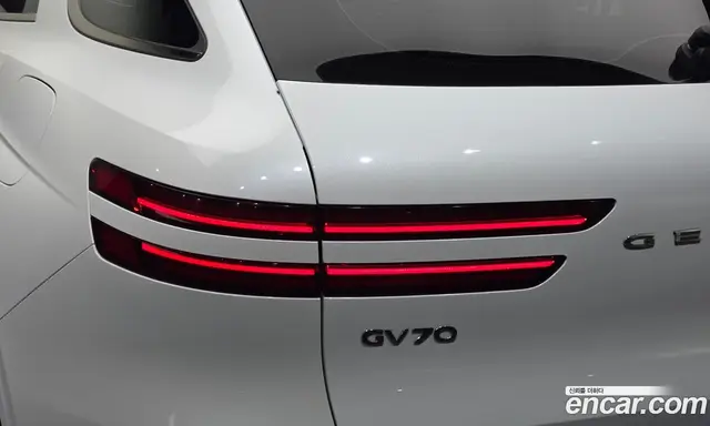 Genesis GV70 2022 2.2 автомат (гидро), миниатюра 8