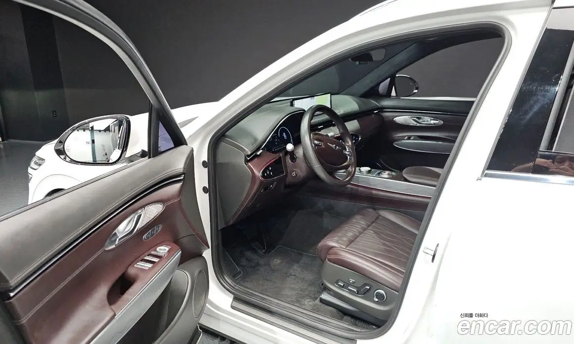 Genesis GV70 2022 2.5 автомат (гидро), фото 12 Genesis GV70 2022 2.5 автомат (гидро), фото 12