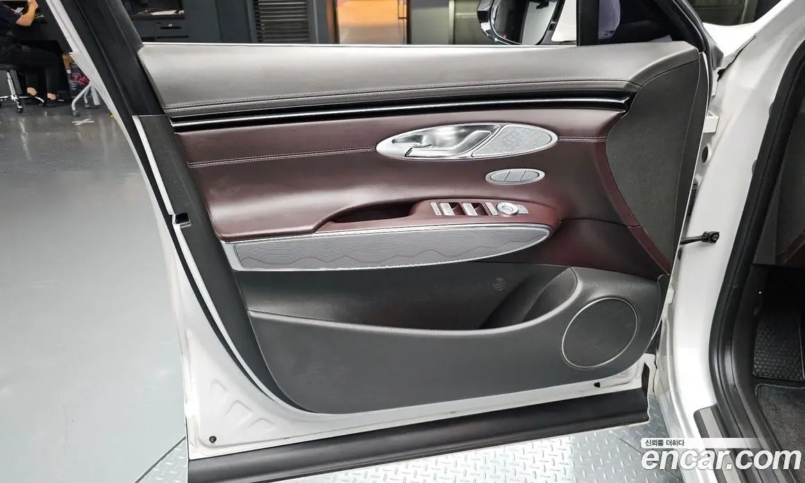 Genesis GV70 2022 2.5 автомат (гидро), фото 13 Genesis GV70 2022 2.5 автомат (гидро), фото 13