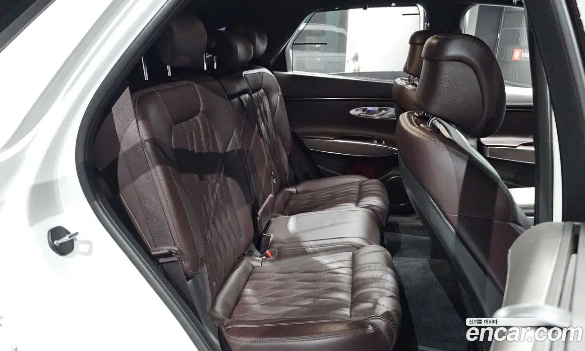 Genesis GV70 2022 2.5 автомат (гидро), фото 16 Genesis GV70 2022 2.5 автомат (гидро), фото 16