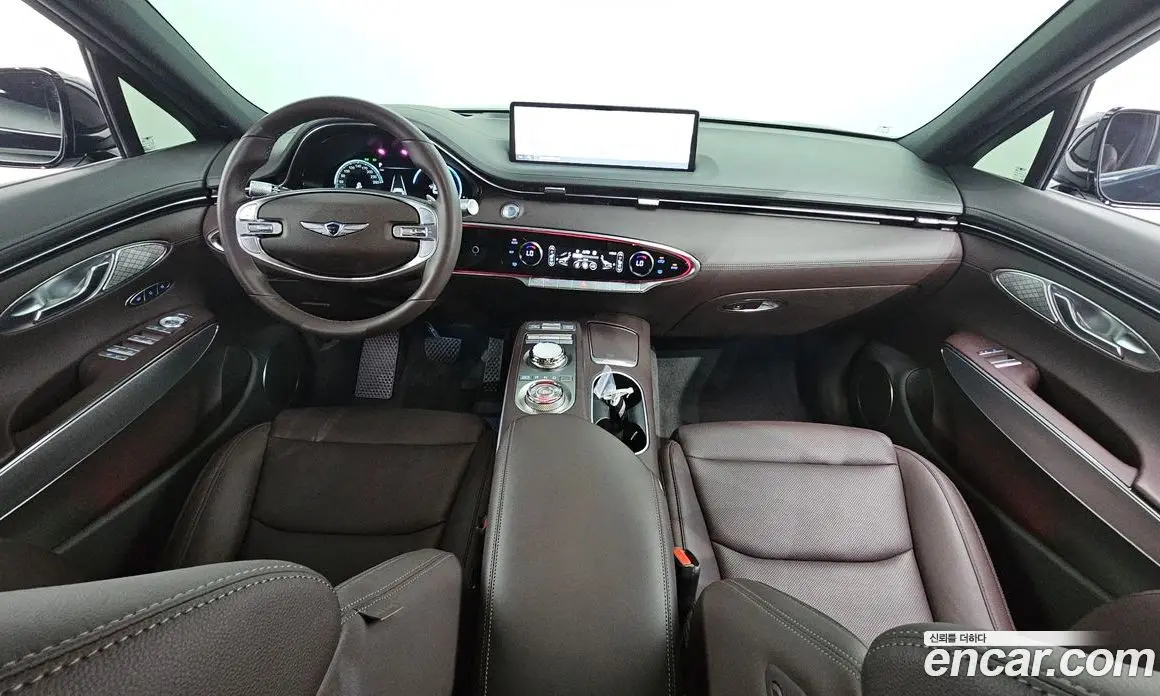 Genesis GV70 2023 2.5 автомат (гидро), фото 10 Genesis GV70 2023 2.5 автомат (гидро), фото 10