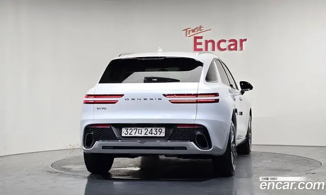 Genesis GV70 2023 2.5 автомат (гидро), миниатюра 3 Genesis GV70 2023 2.5 автомат (гидро), миниатюра 3