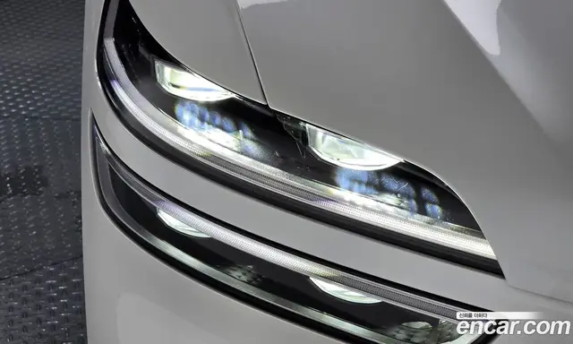 Genesis GV70 2023 2.5 автомат (гидро), миниатюра 7 Genesis GV70 2023 2.5 автомат (гидро), миниатюра 7