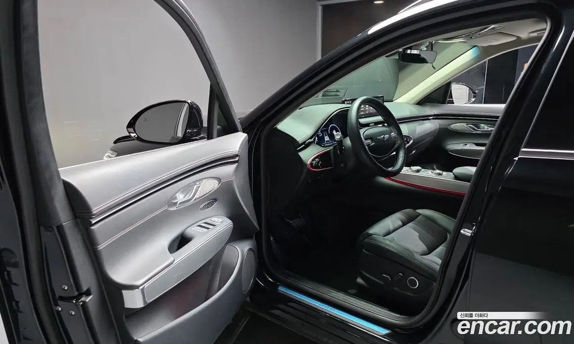 Genesis GV70 2023 2.5 автомат (гидро), фото 13 Genesis GV70 2023 2.5 автомат (гидро), фото 13