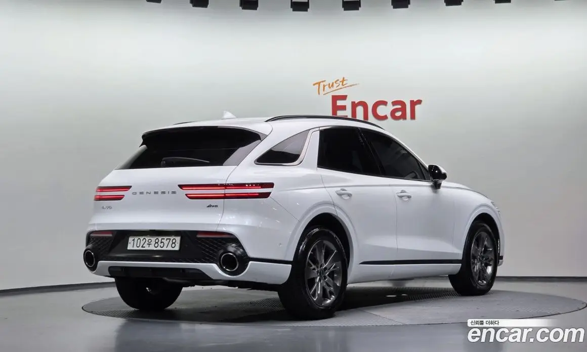 Genesis GV70 2023 2.5 автомат (гидро), фото 2 Genesis GV70 2023 2.5 автомат (гидро), фото 2