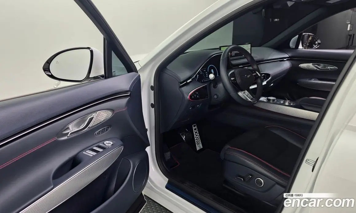 Genesis GV70 2023 2.5 автомат (гидро), фото 13 Genesis GV70 2023 2.5 автомат (гидро), фото 13
