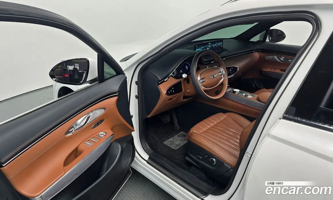 Genesis GV70 2023 2.5 автомат (гидро), фото 16