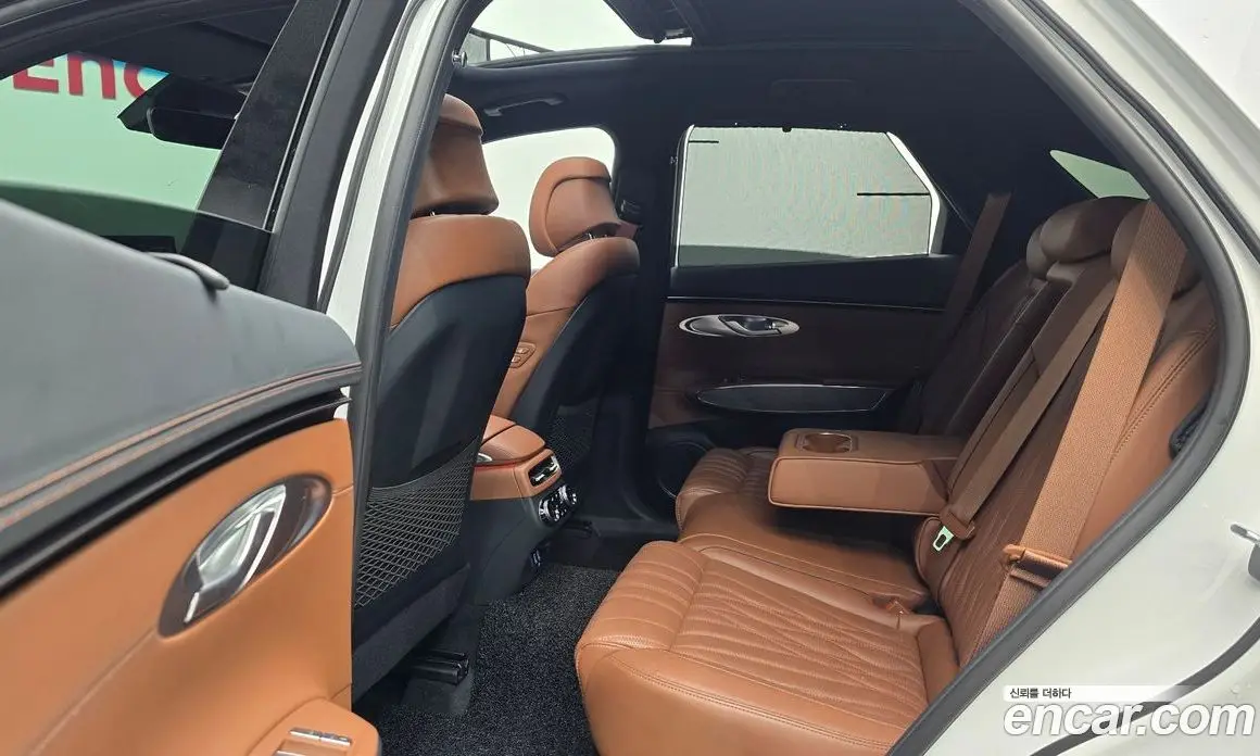 Genesis GV70 2023 2.5 автомат (гидро), фото 17