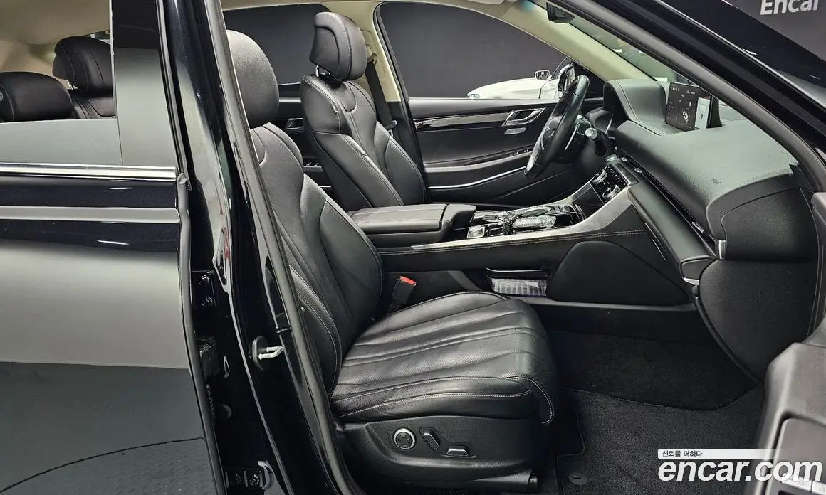 Genesis GV80 2021 2.5 автомат (гидро), фото 6 Genesis GV80 2021 2.5 автомат (гидро), фото 6