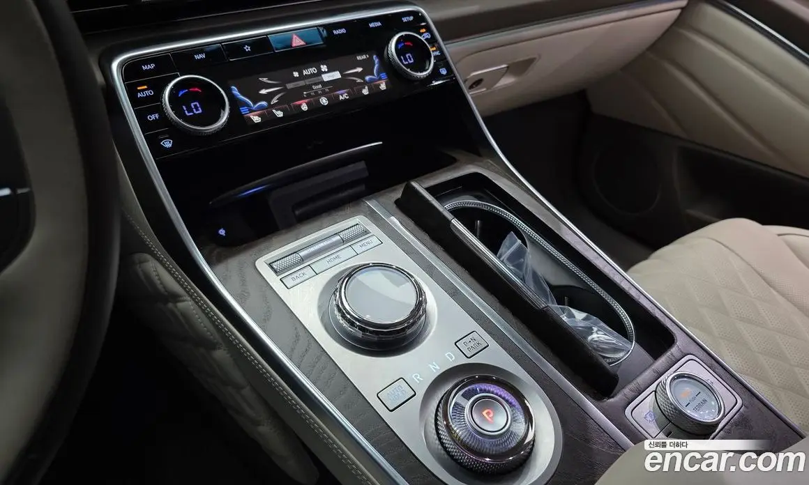 Genesis GV80 2023 2.5 автомат (гидро), фото 12 Genesis GV80 2023 2.5 автомат (гидро), фото 12
