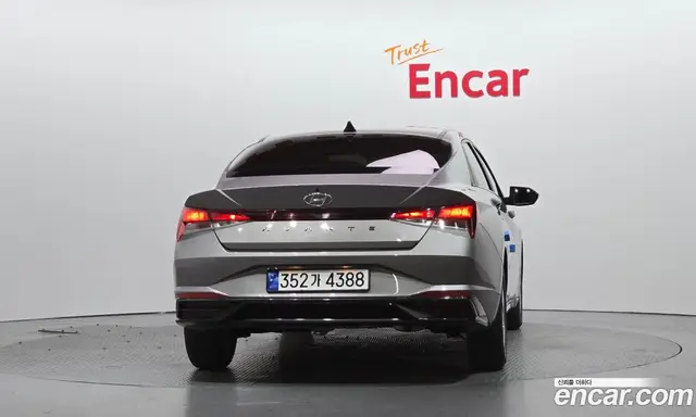 Hyundai Avante 2021 1.6 автомат (гидро), миниатюра 4