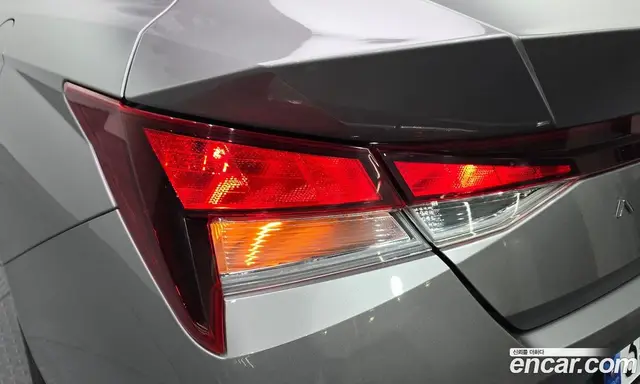 Hyundai Avante 2021 1.6 автомат (гидро), миниатюра 9