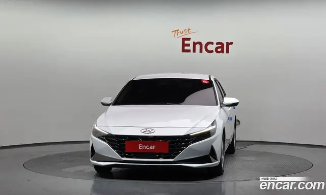 Hyundai Avante 2021 1.6 автомат (гидро), миниатюра 3