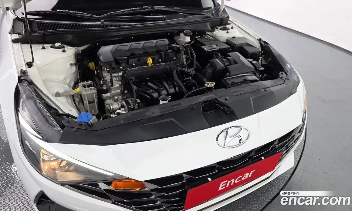 Hyundai Avante 2021 1.6 автомат (гидро), фото 6
