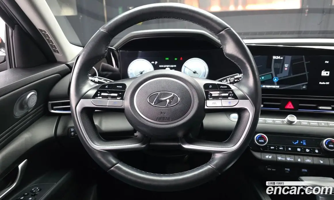 Hyundai Avante 2022 1.6 автомат (гидро), фото 19