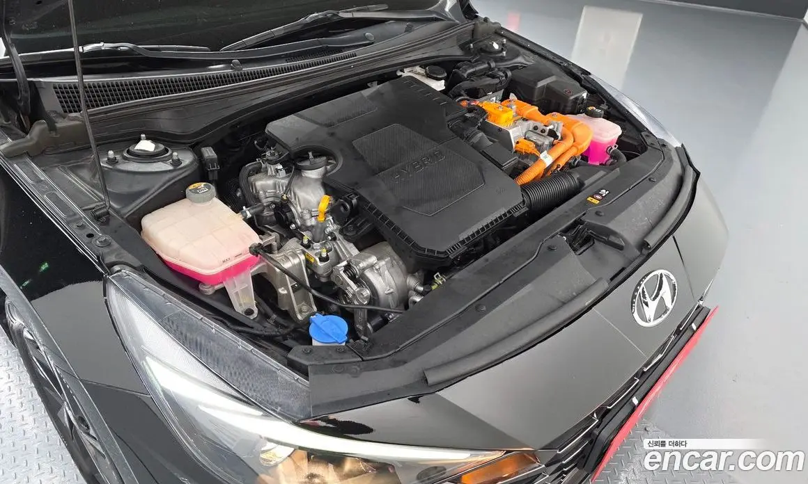 Hyundai Avante 2022 1.6 автомат (гидро), фото 6
