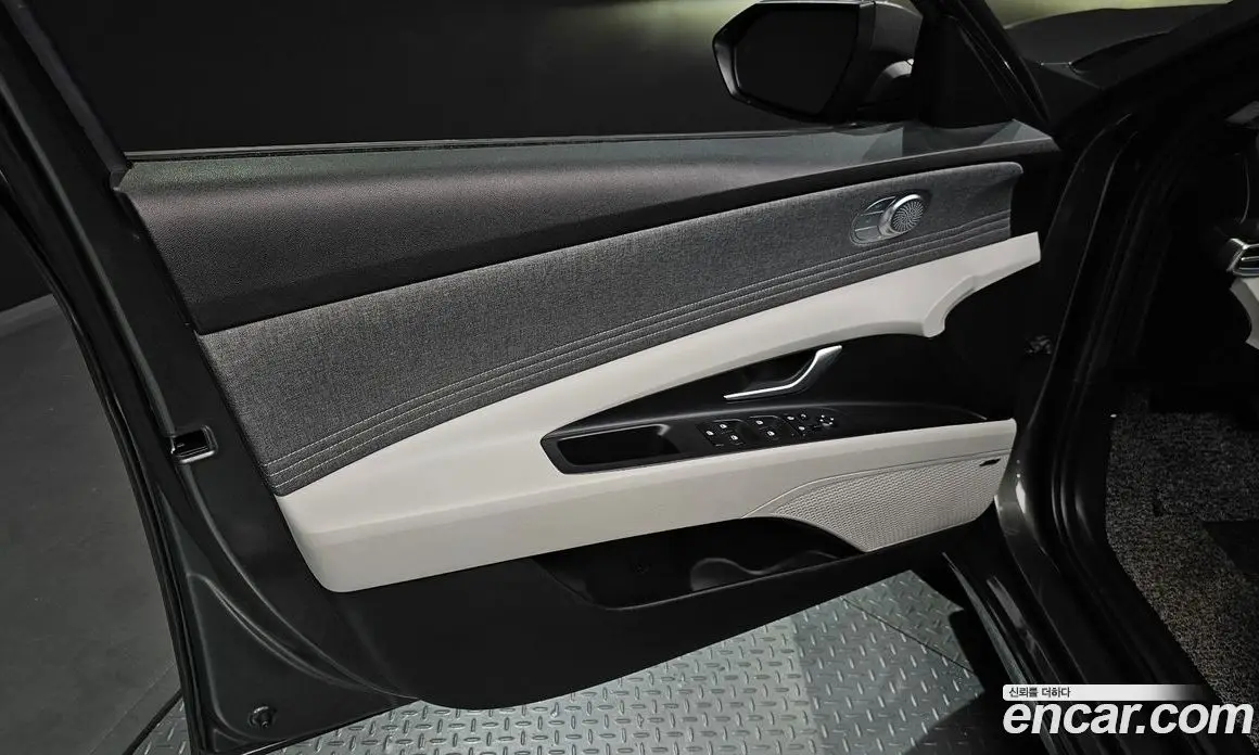 Hyundai Avante 2022 1.6 автомат (гидро), фото 14