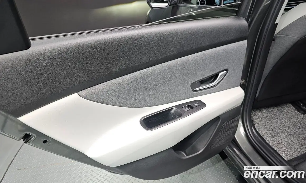 Hyundai Avante 2022 1.6 автомат (гидро), фото 15