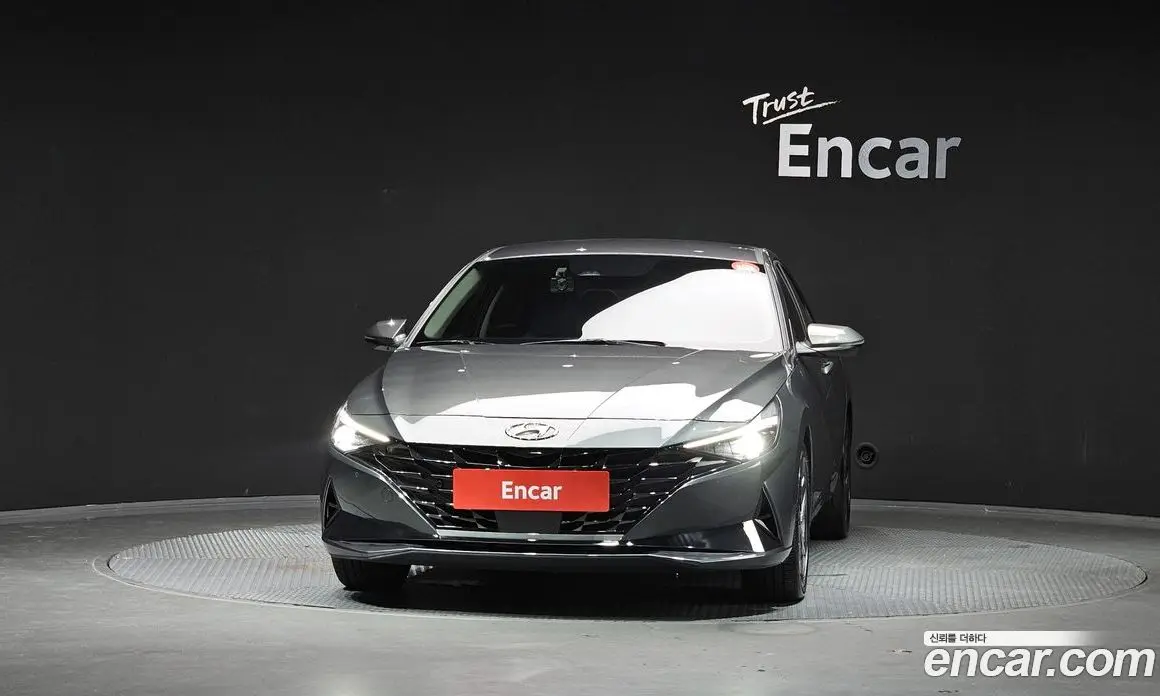 Hyundai Avante 2022 1.6 автомат (гидро), фото 3